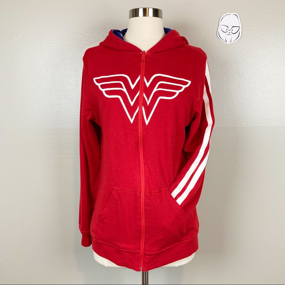 DC COMICS •  Wonder Woman Reversible Hoodie